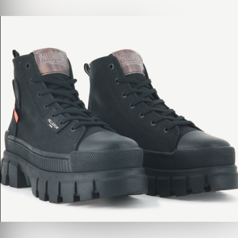Palladium Black High-Top lugged chunky platform boots sneakers